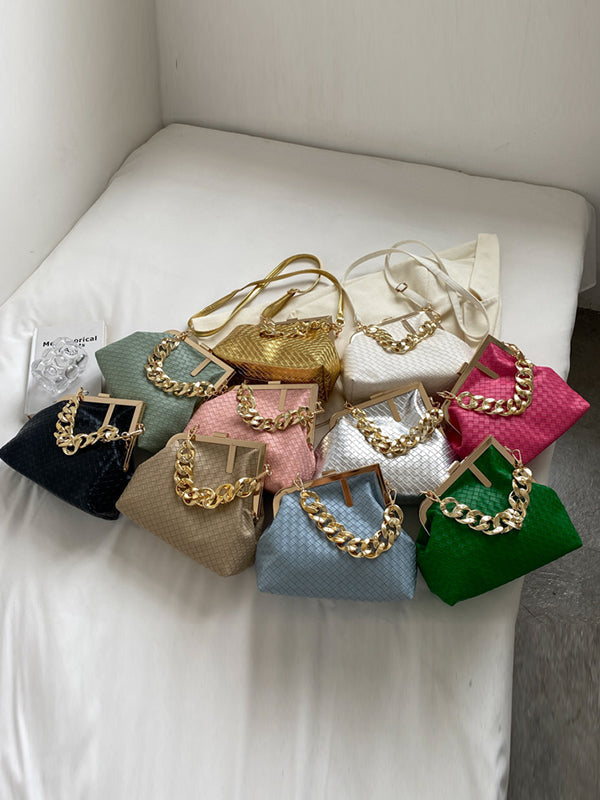 Classic Vintage Bag with a Flattering Fit