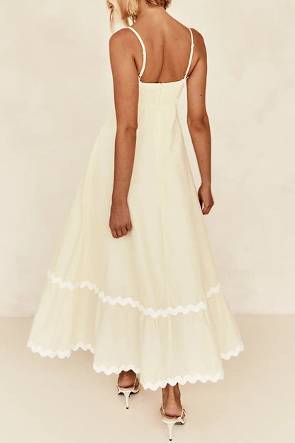 Sophisticated Dress with a Clean Classic Look