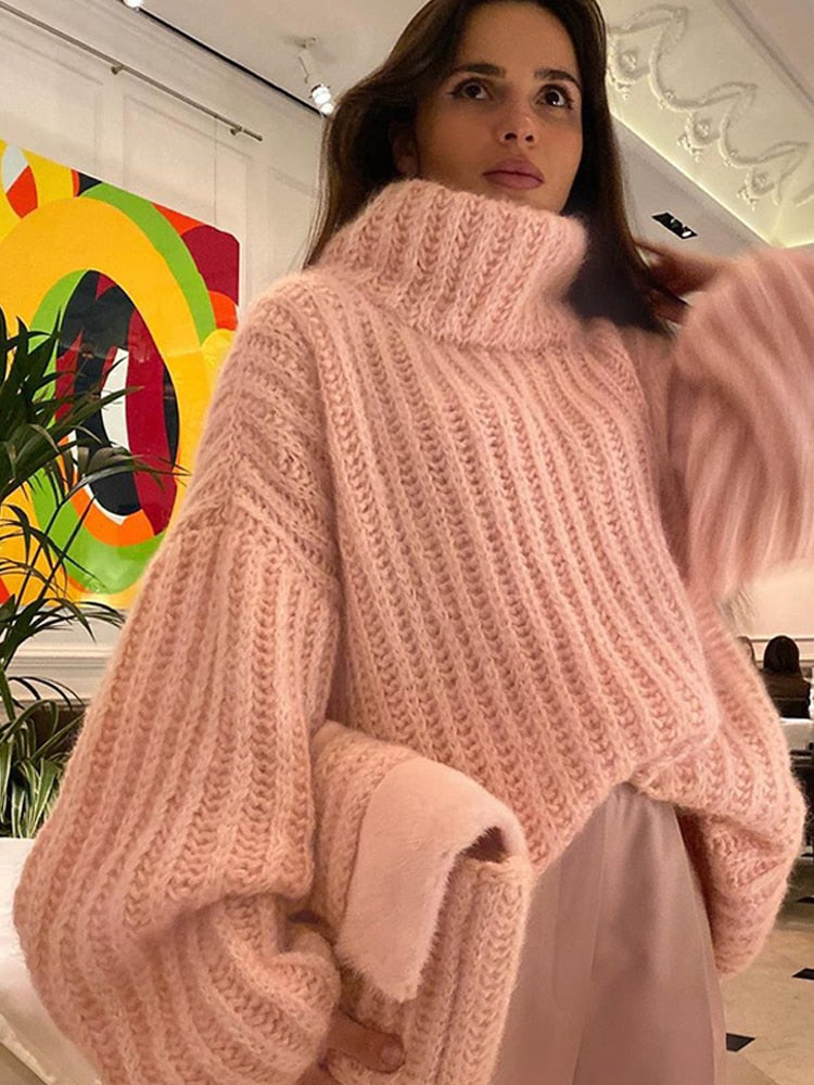 Classic Vintage Sweater with a Flattering Fit