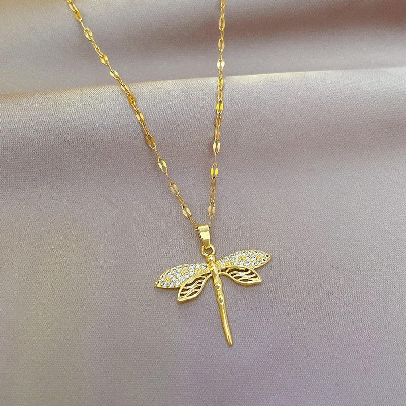 Gracefully Styled Garment for Any Occasion