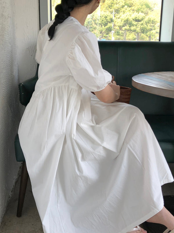 Beautifully Finished Dress in a Timeless Design