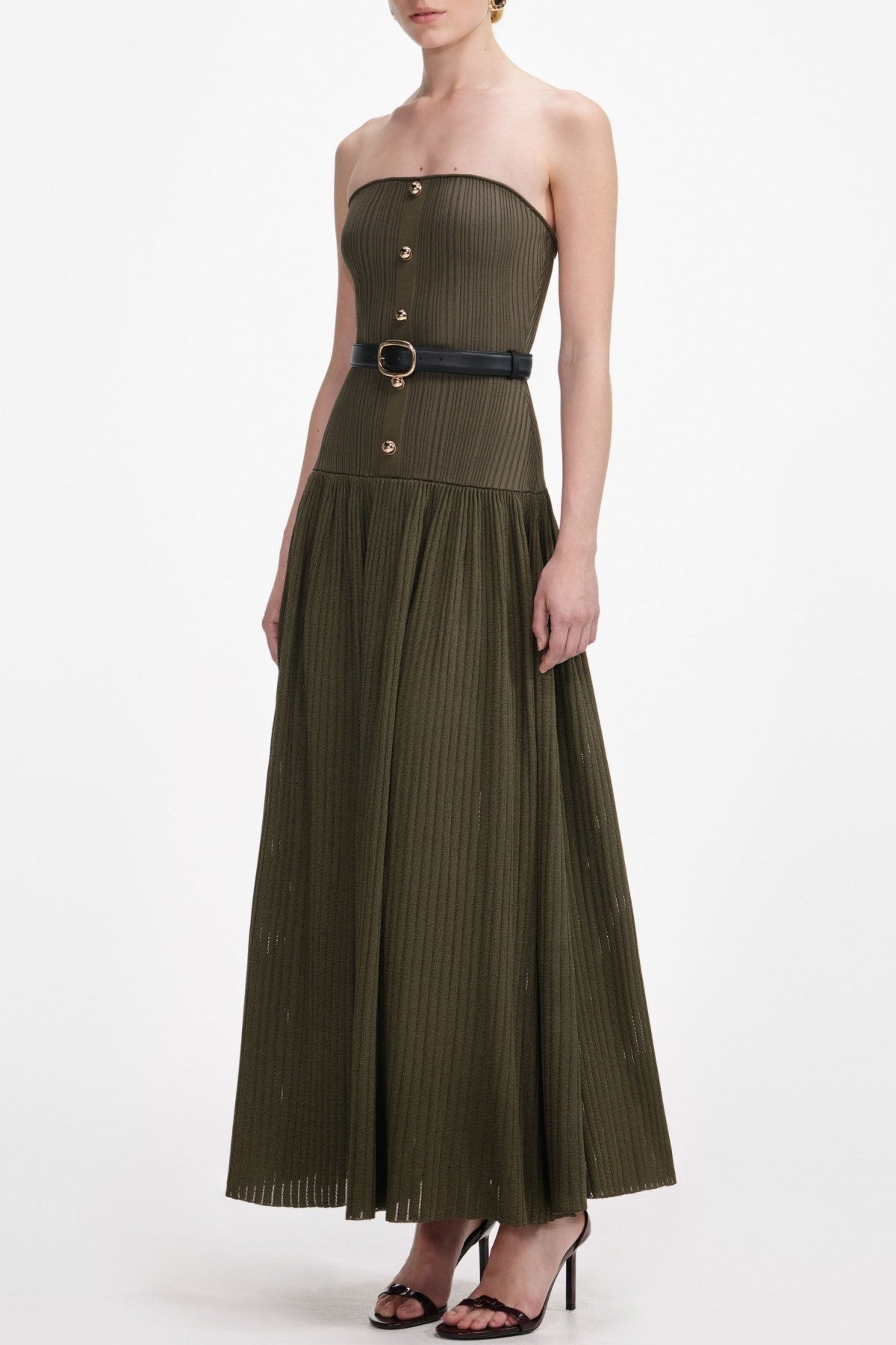 Classic Vintage Dress with a Flattering Fit