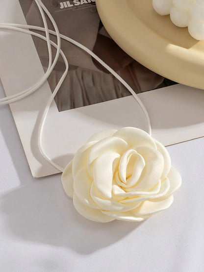 Effortlessly Elegant Garment with a Timeless Design
