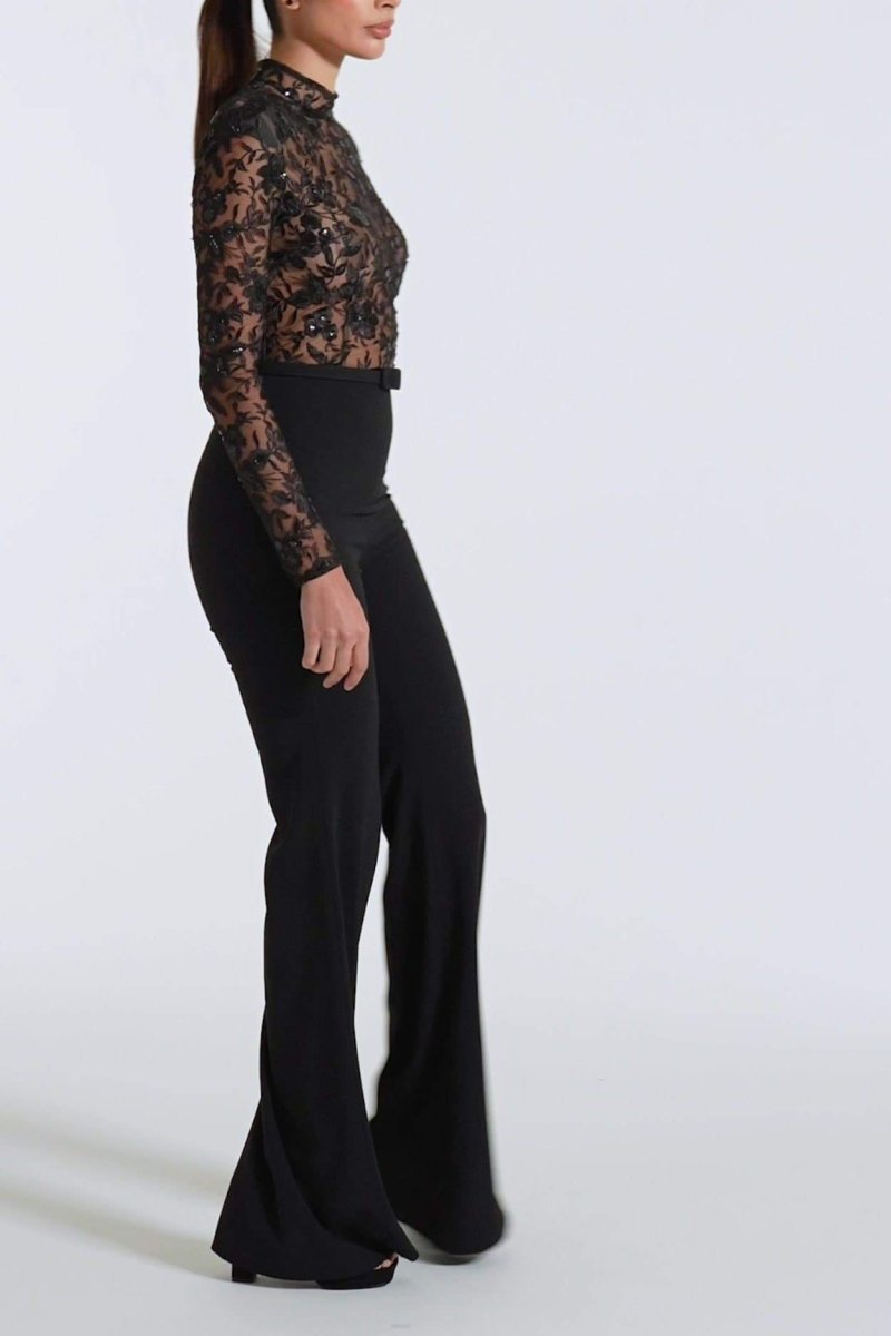 Sophisticated Garment with a Clean Classic Look