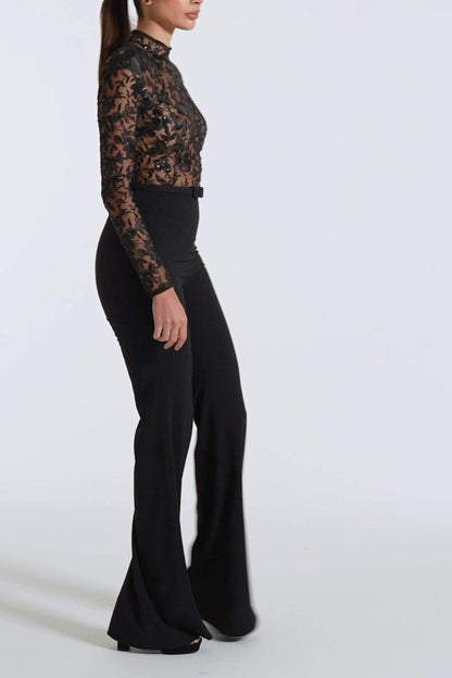 Sophisticated Garment with a Clean Classic Look
