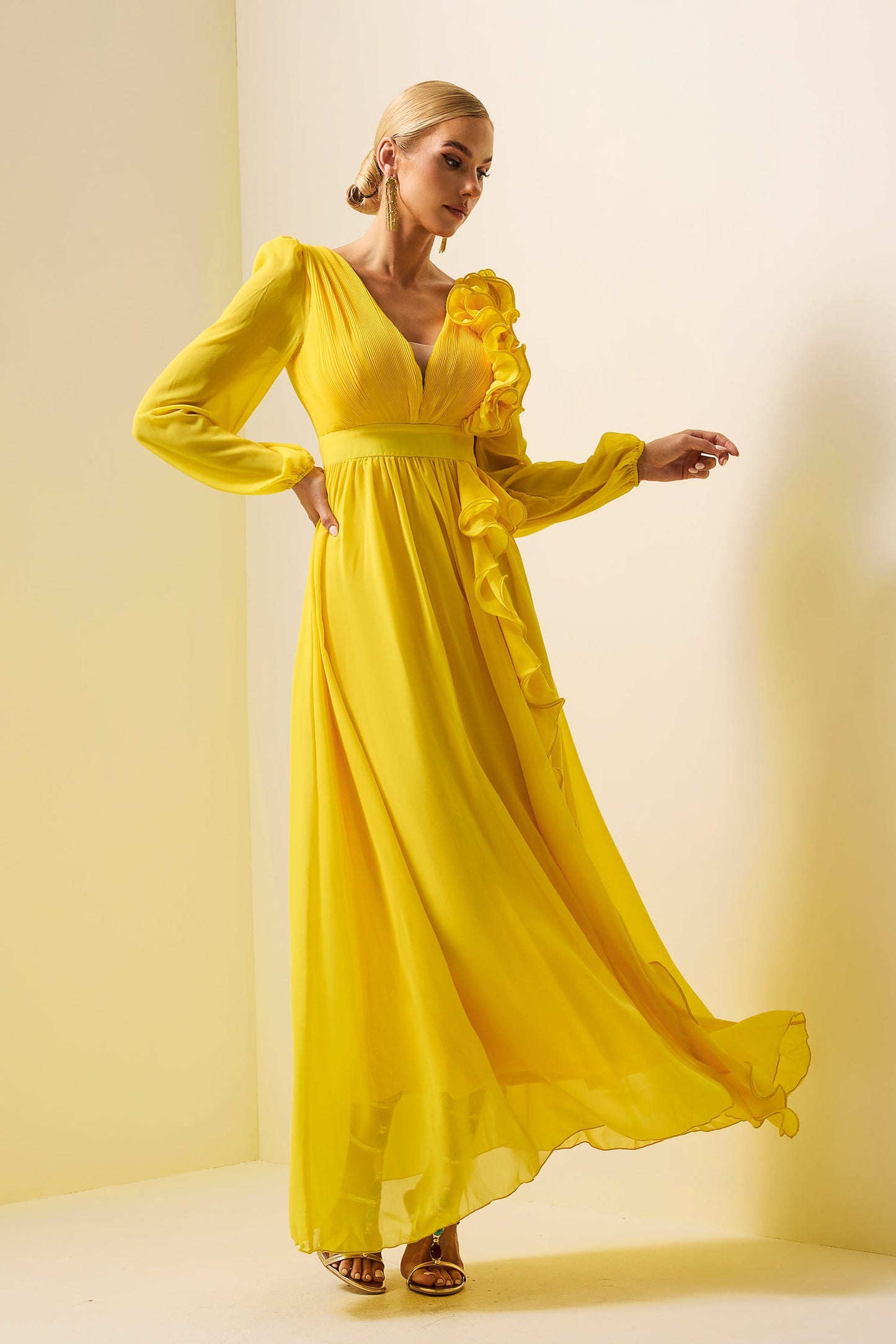Polished Dress with an Effortless Classic Look
