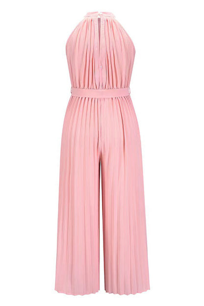 Sophisticated Garment with a Clean Classic Look