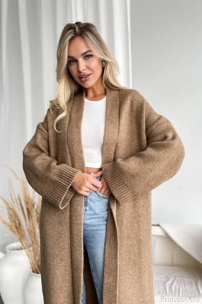 Elegantly Styled Cardigan for Everyday Wear
