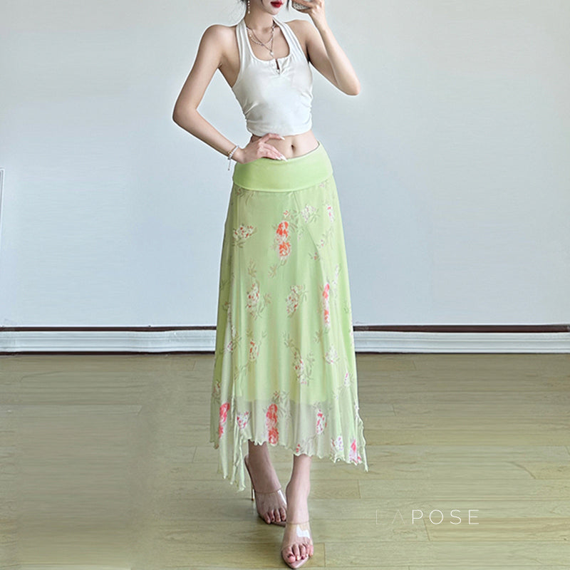 Effortlessly Elegant Garment with a Timeless Design