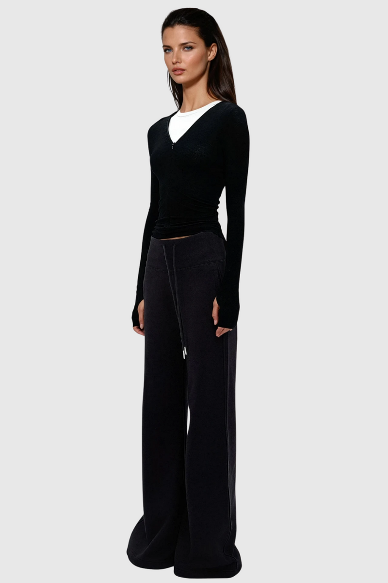 Gracefully Styled Pants for Any Occasion