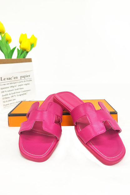Elegantly Styled Sandals for Everyday Wear