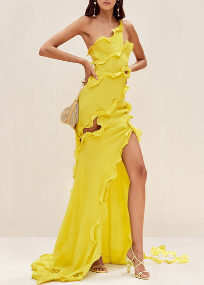 Beautifully Finished Garment in a Timeless Design