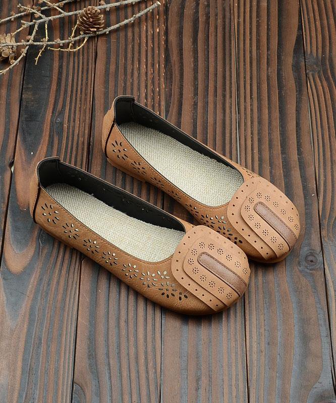 Effortlessly Elegant Shoes with a Timeless Design