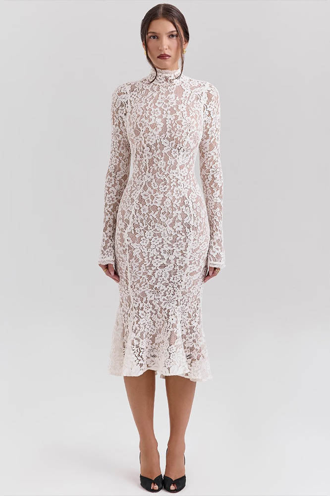 Sophisticated Dress with a Clean Classic Look