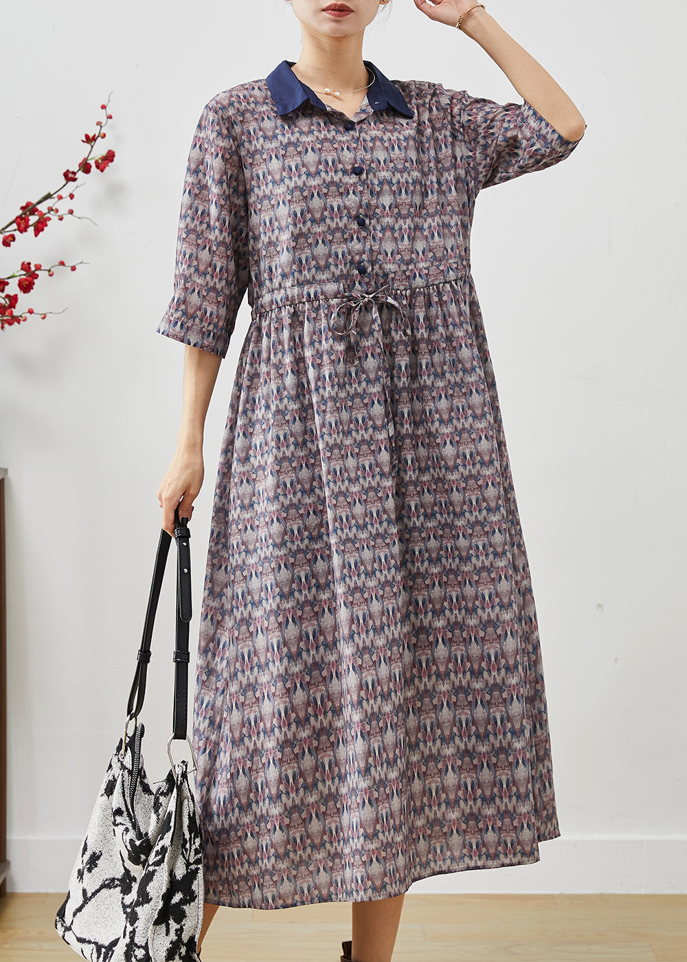 Well Tailored Dress with a Graceful Silhouette