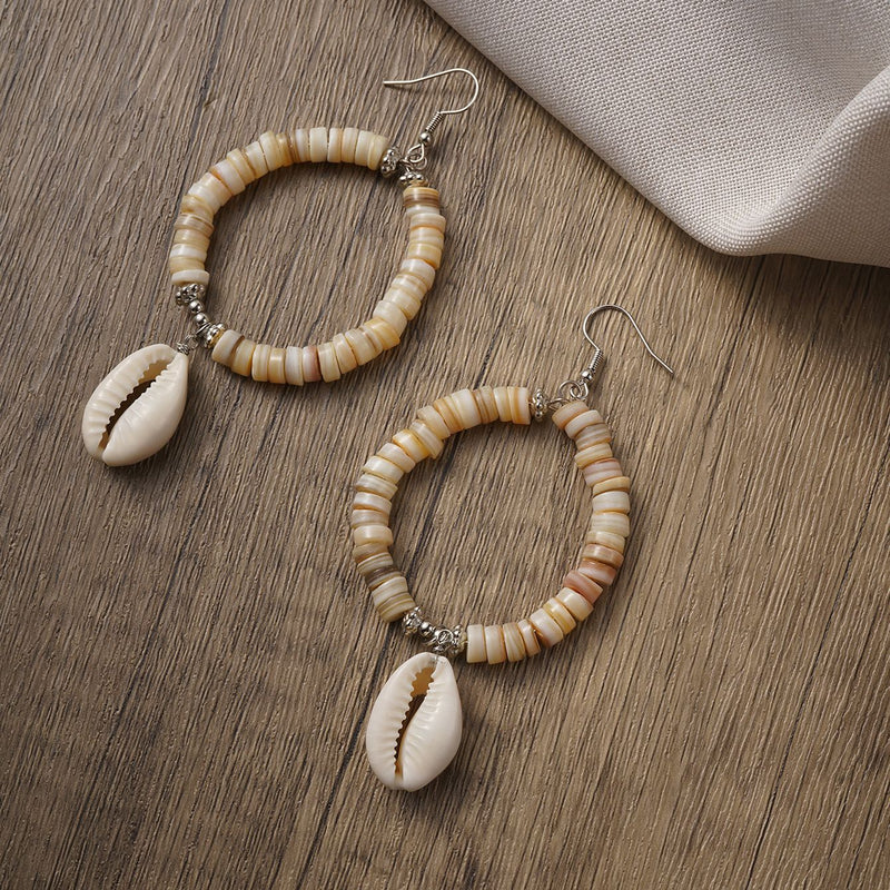 Effortlessly Elegant Garment with a Timeless Design