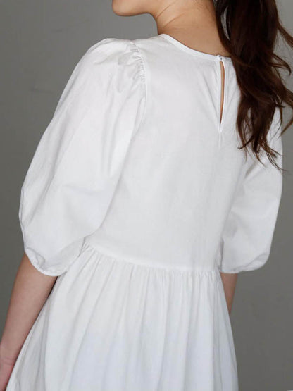 Polished Dress with an Effortless Classic Look