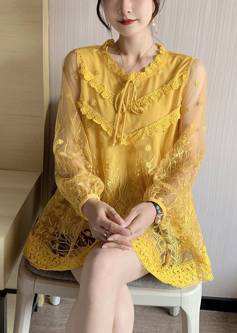 Effortlessly Elegant Top with a Timeless Design
