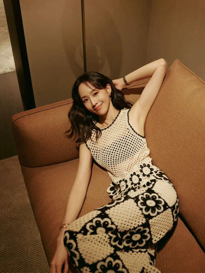 Effortlessly Elegant Top with a Timeless Design
