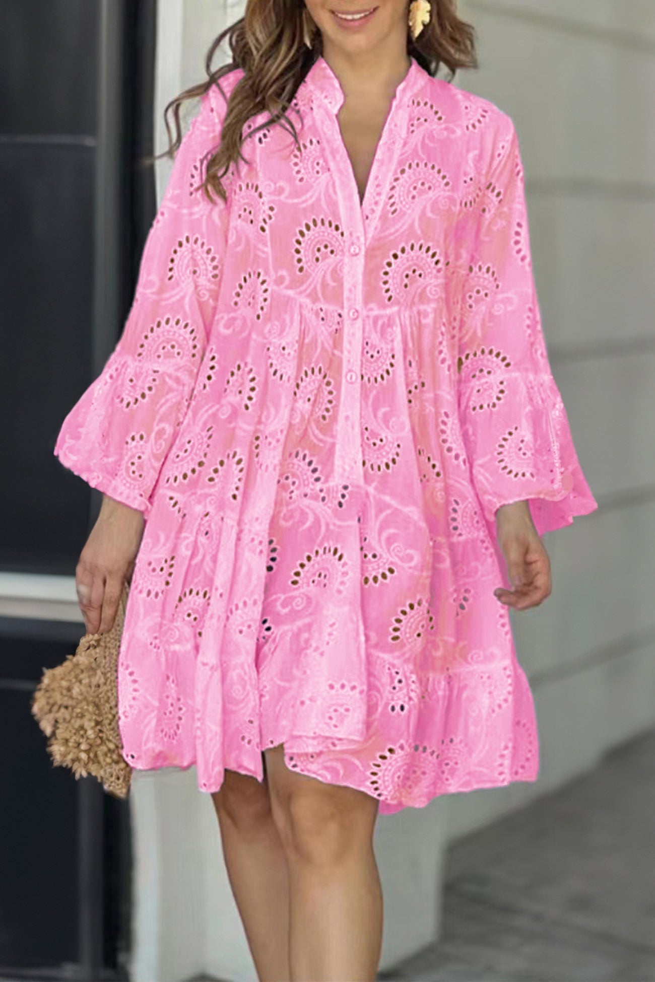 Beautifully Finished Dress in a Timeless Design