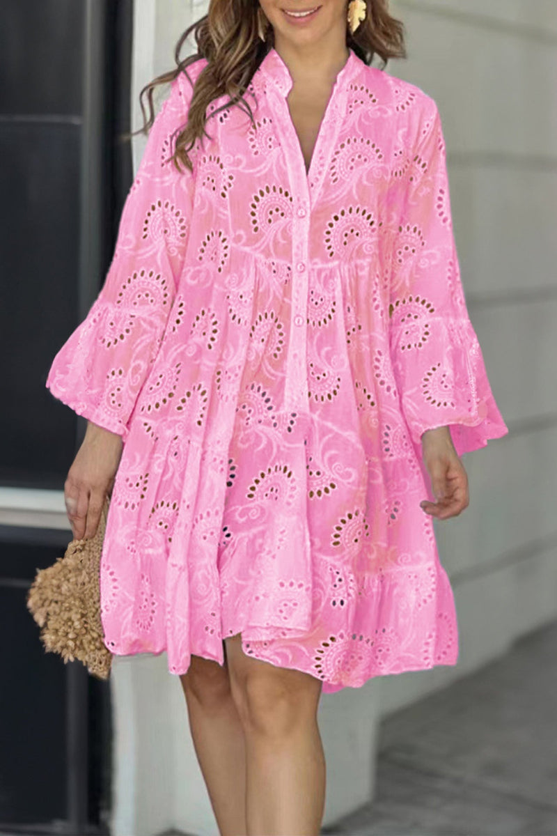 Beautifully Finished Dress in a Timeless Design