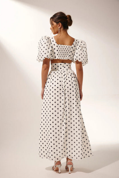 Sophisticated Garment with a Clean Classic Look