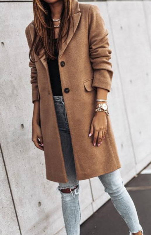 Effortlessly Elegant Coat with a Timeless Design