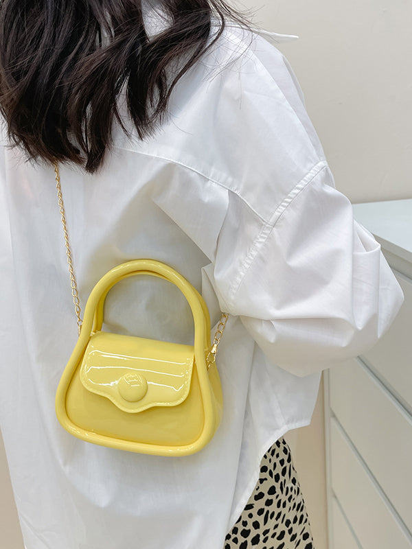Effortlessly Elegant Bag with a Timeless Design