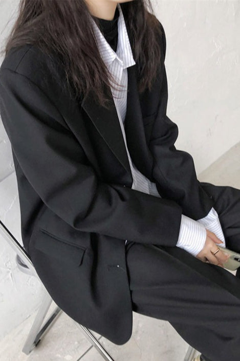 Well Tailored Garment with a Graceful Silhouette
