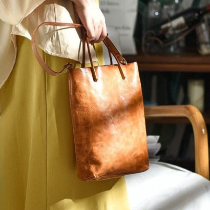 Beautifully Crafted Bag in a Classic Style