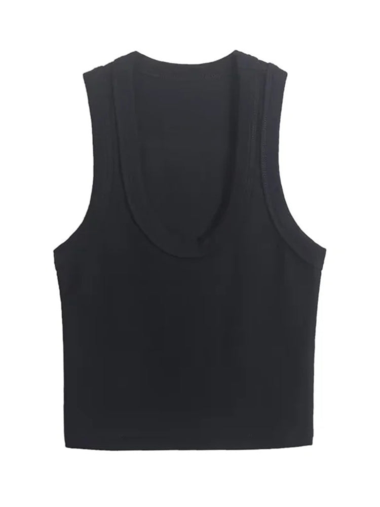 Effortlessly Elegant Top with a Timeless Design