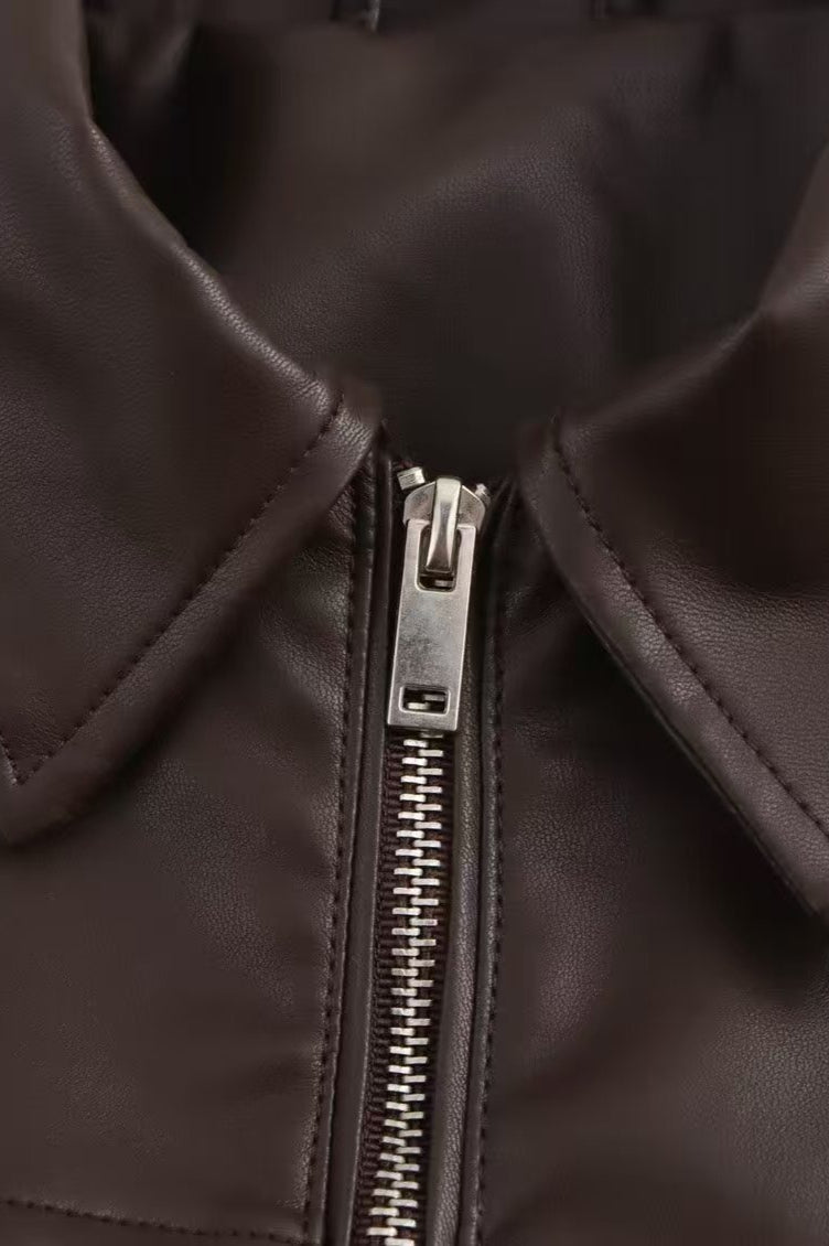 Well Tailored Jacket with a Graceful Silhouette