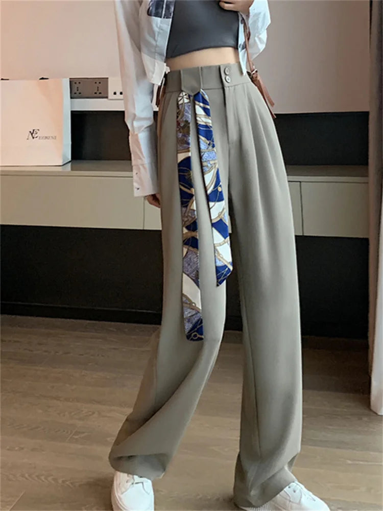 Elegantly Styled Pants for Everyday Wear