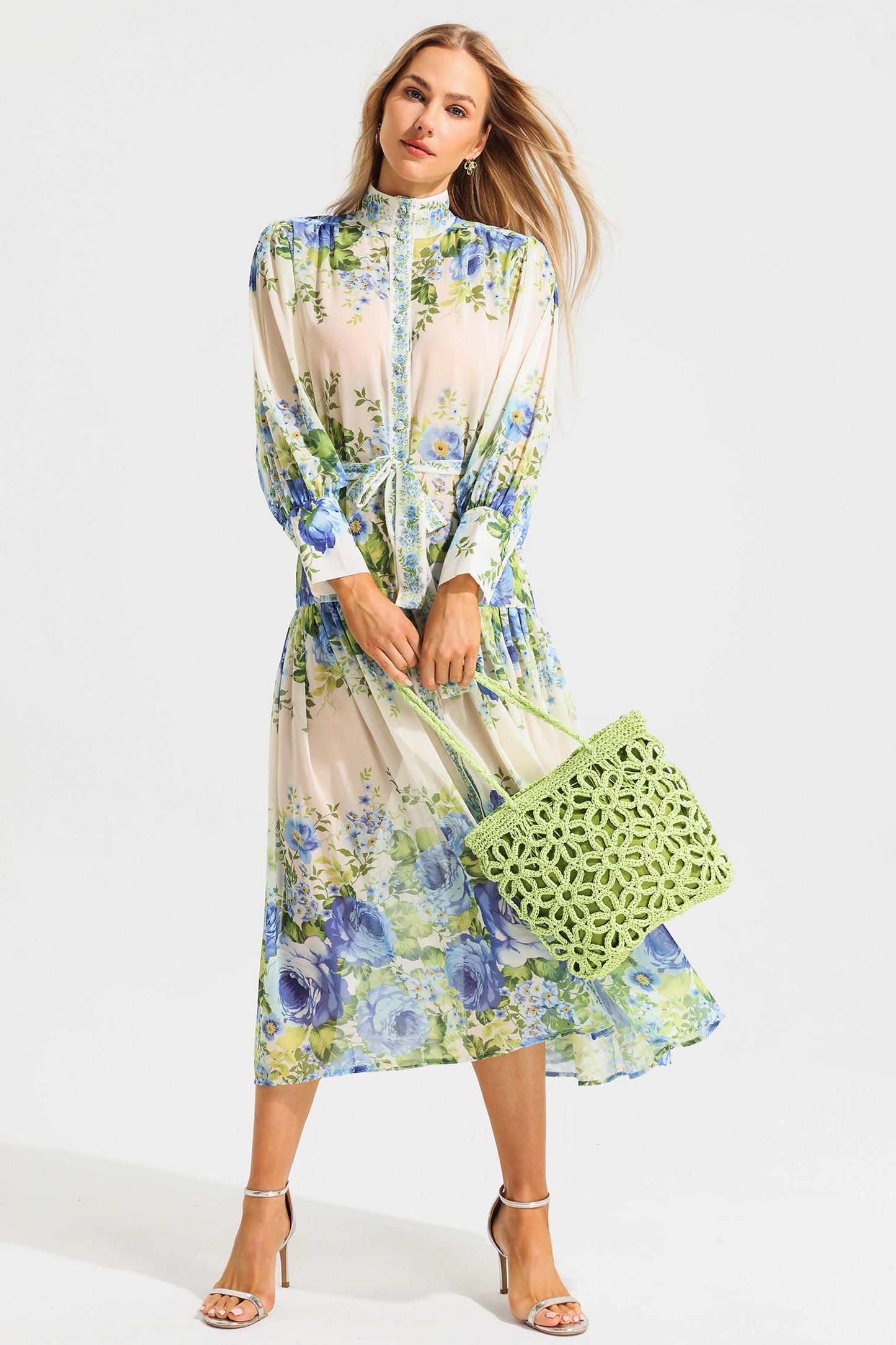 Gracefully Styled Dress for Any Occasion