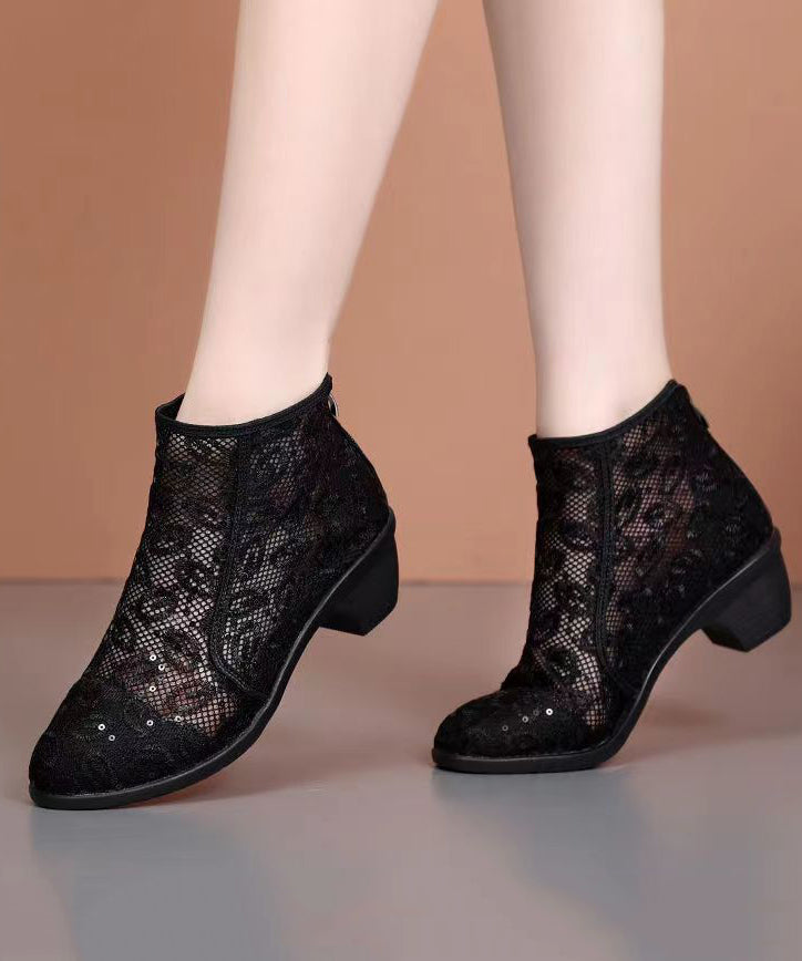 Beautifully Finished Boots in a Timeless Design
