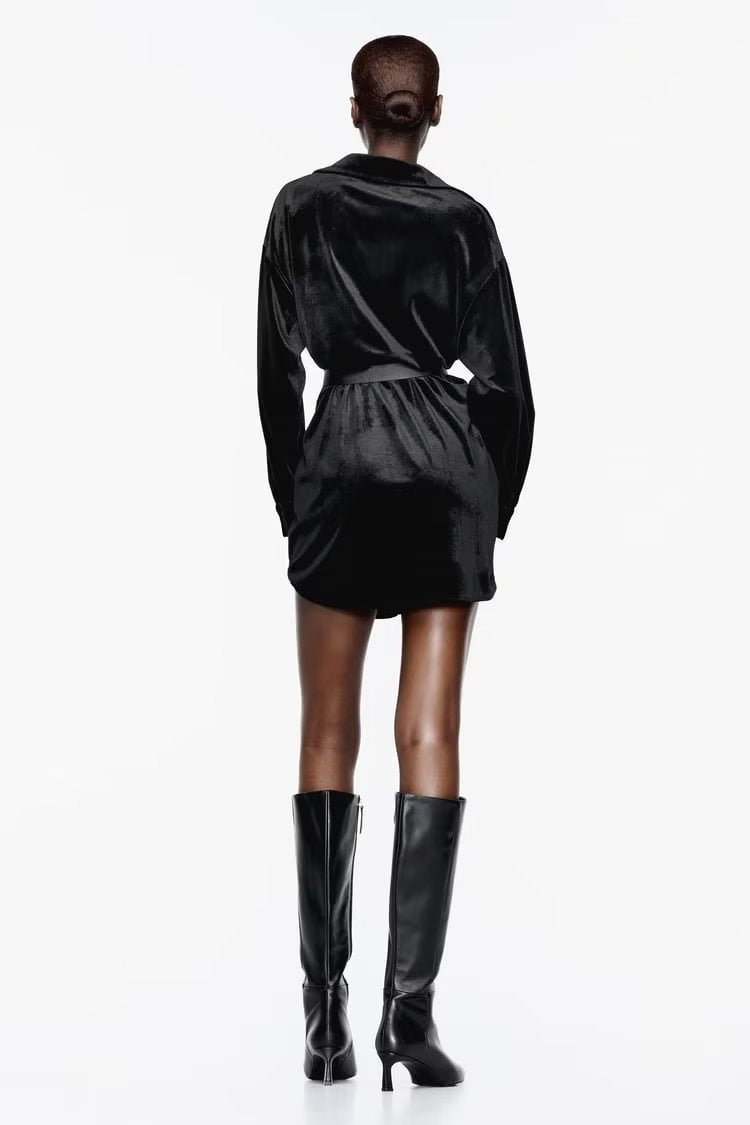 Well Tailored Dress with a Graceful Silhouette