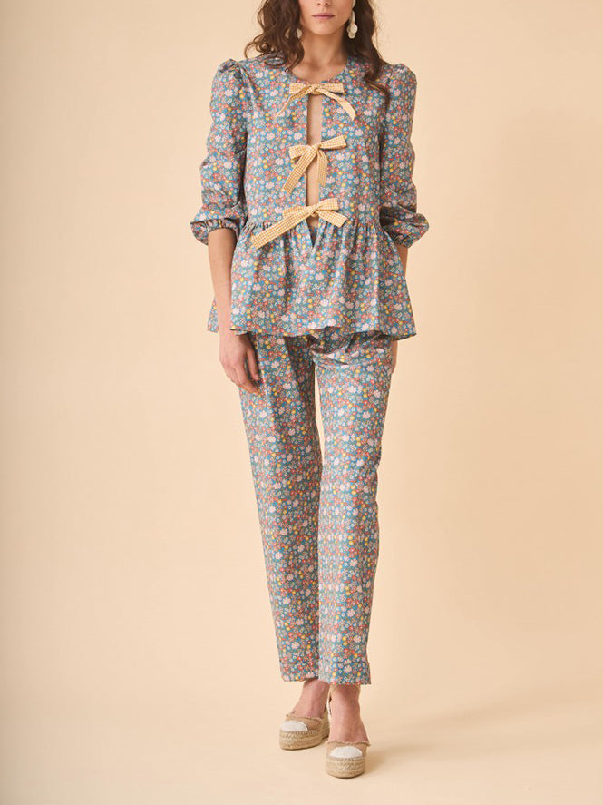 Sophisticated Garment with a Clean Classic Look