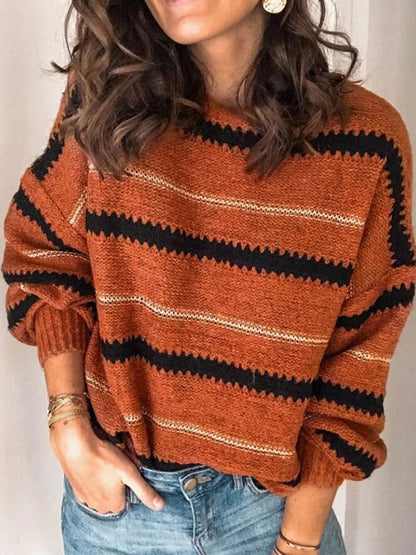 Well Tailored Sweater with a Graceful Silhouette