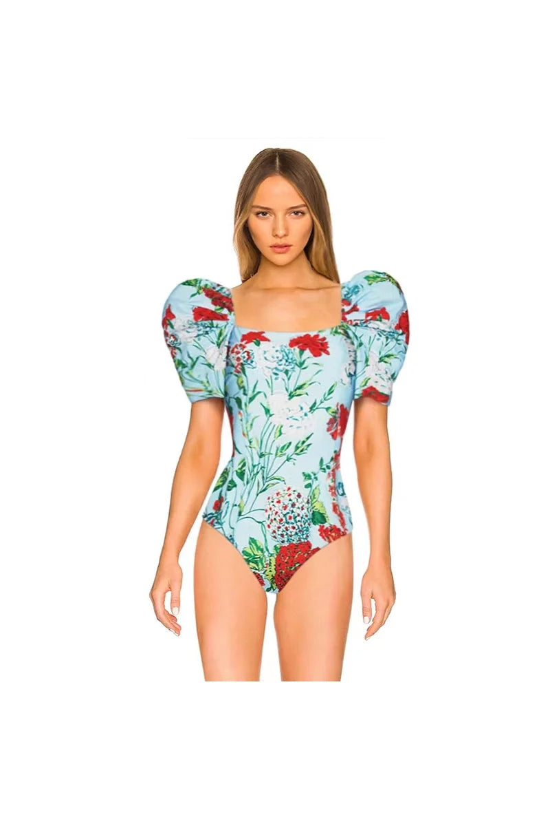 Effortlessly Elegant Bikini with a Timeless Design