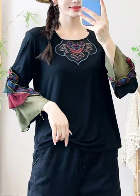 Well Tailored Shirt with a Graceful Silhouette