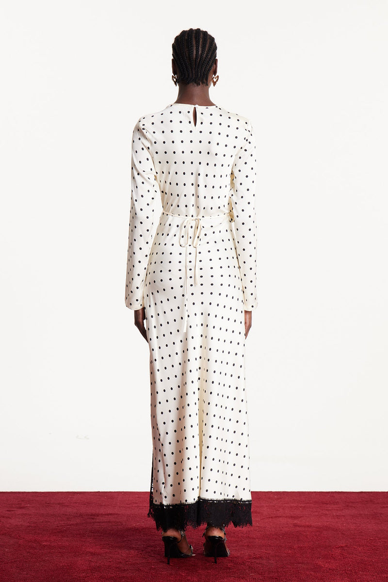 Classic Vintage Dress with a Flattering Fit