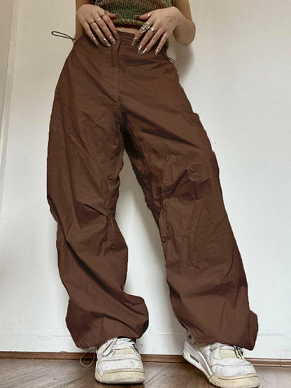 Well Tailored Pants with a Graceful Silhouette
