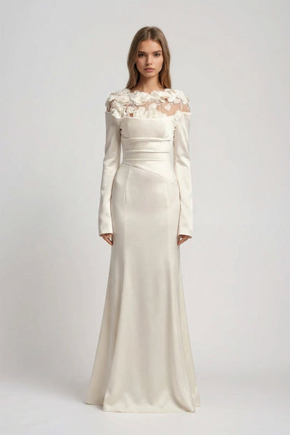 Gracefully Styled Dress for Any Occasion