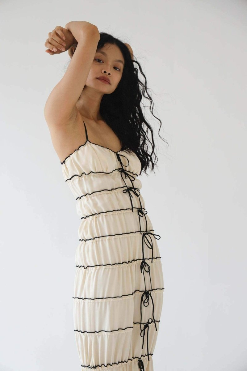 Classic Vintage & Enduringly Stylish Dress