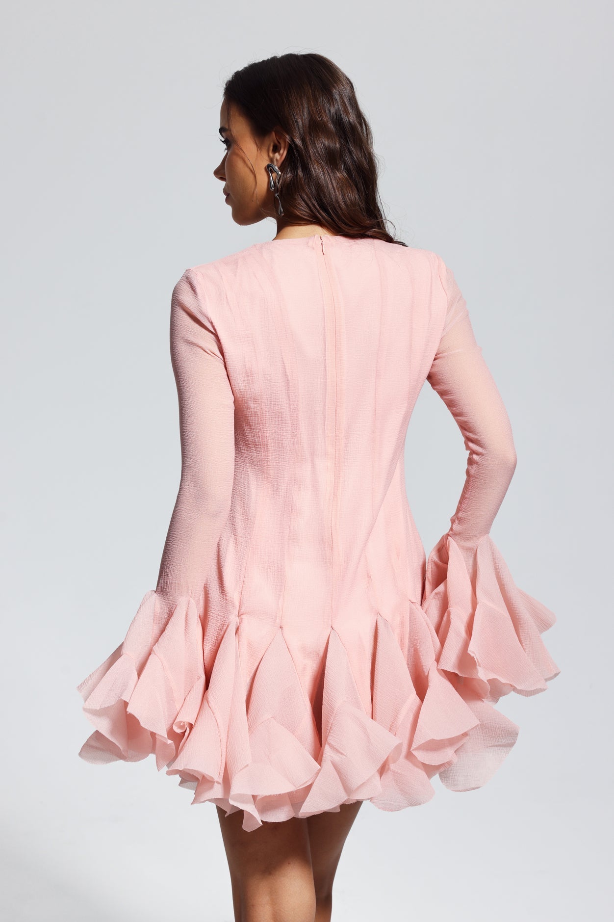 Beautifully Finished Dress in a Timeless Design