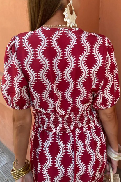 Beautifully Crafted Dress in a Classic Style