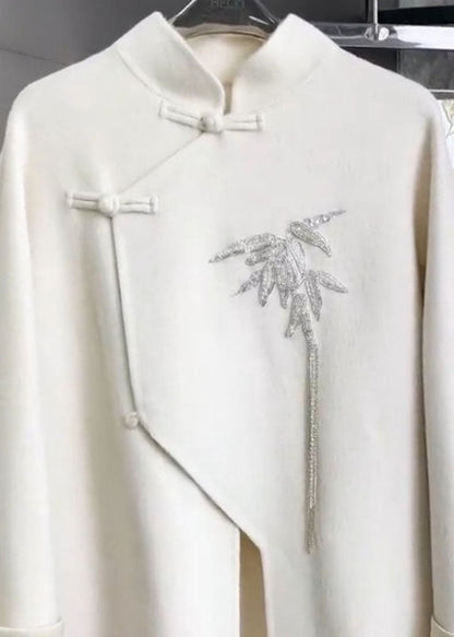Classic Vintage Shirt with a Flattering Fit