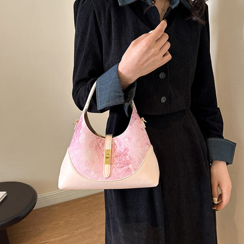 Sophisticated Bag with a Clean Classic Look