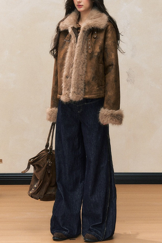 Beautifully Finished Coat in a Timeless Design