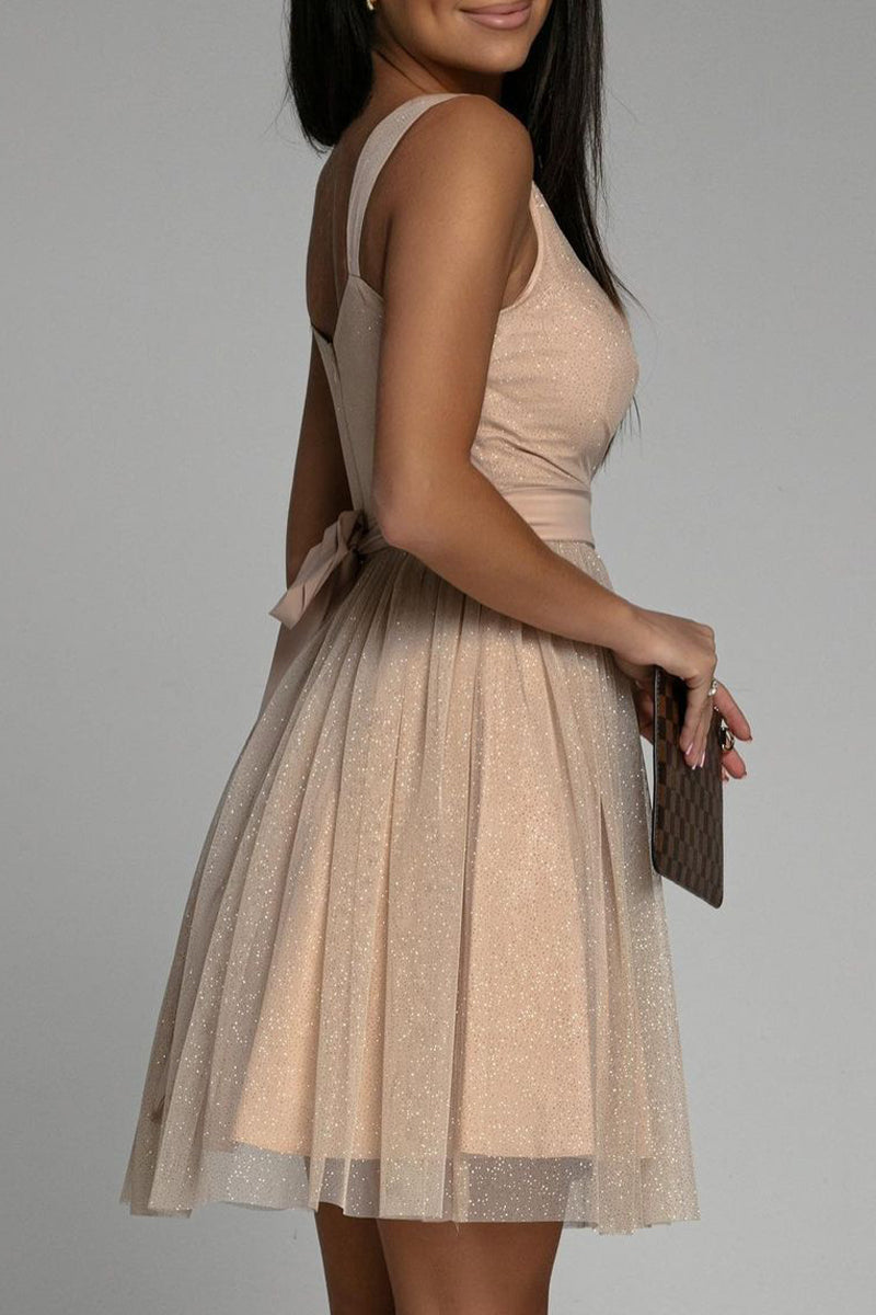 Sophisticated Garment with a Clean Classic Look